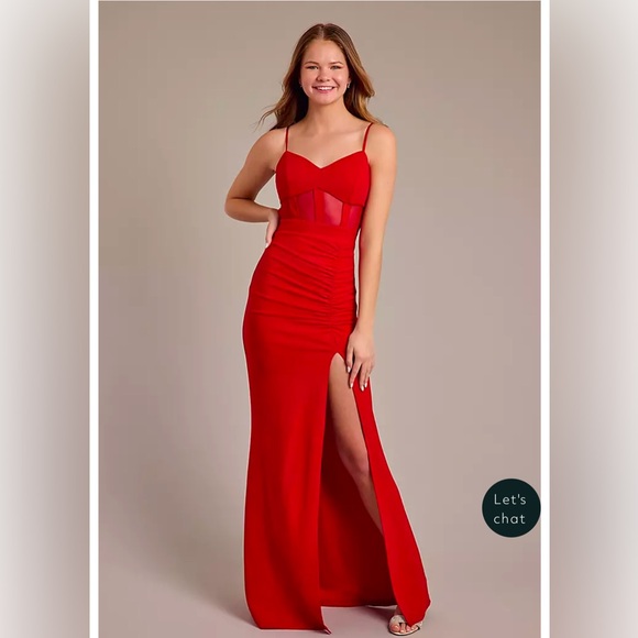 Red Dress! - Picture 2 of 3